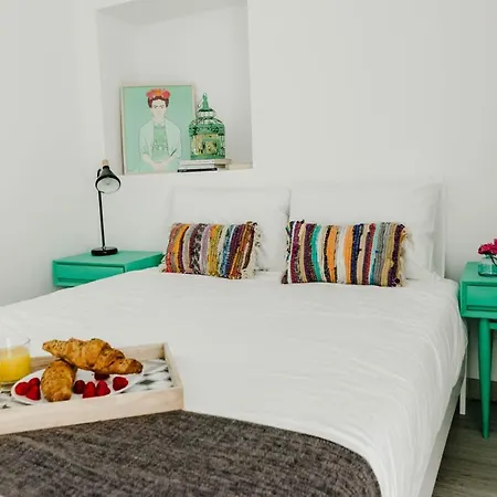 Апартаменты Dandy's Blue Сетубал